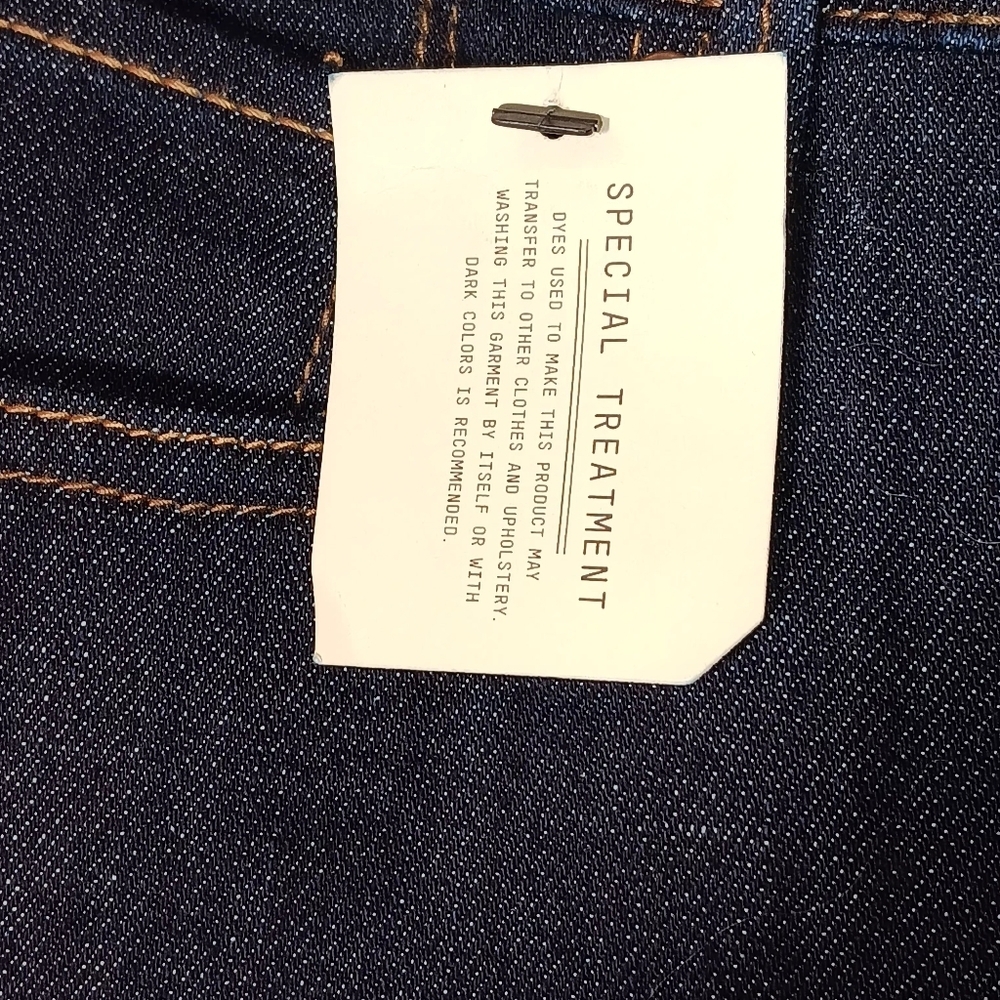Levi's Boot Cut Dark Wash Women's Dark Blue Jeans NWT size 10 short - Picture 10 of 13